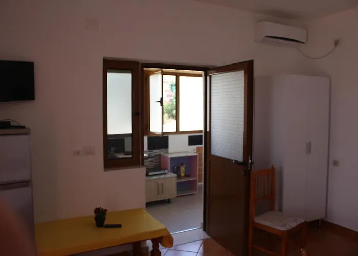 Benardo Πανσιόν